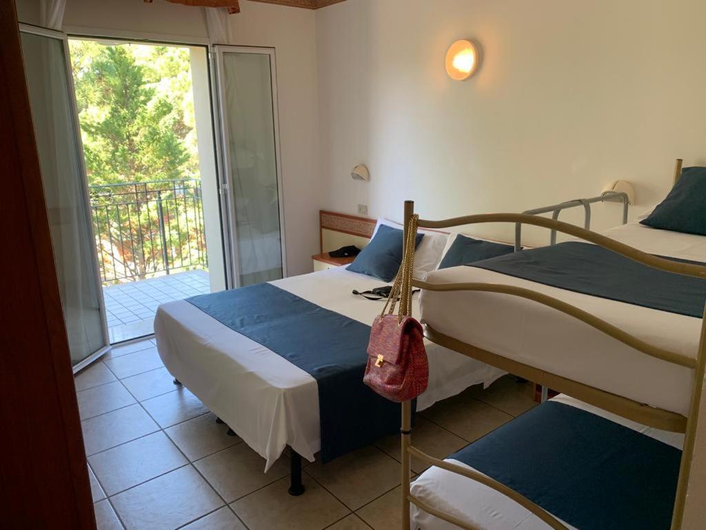 Hotel B&B Des Bains Milano Marittima Exterior photo